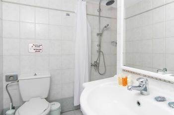 אימרוביגלי Phenix Hotel מראה חיצוני תמונה